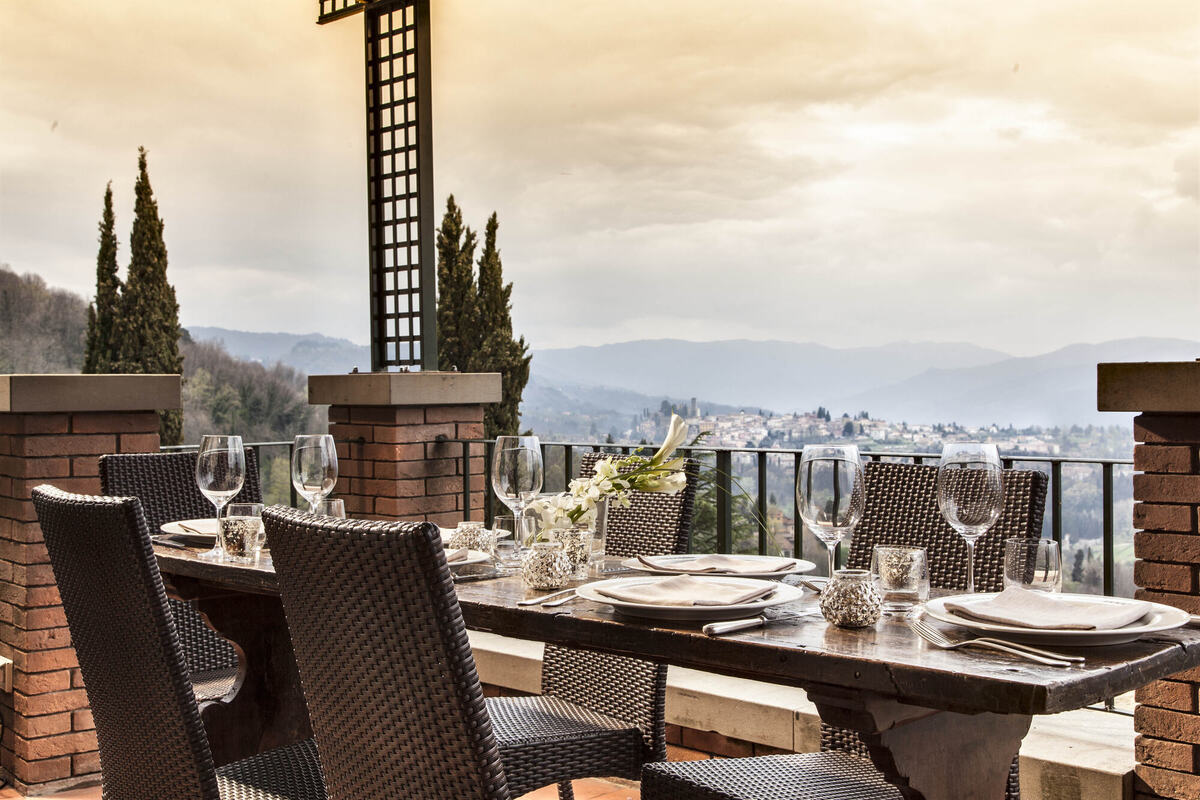 Outdoor dining table with view