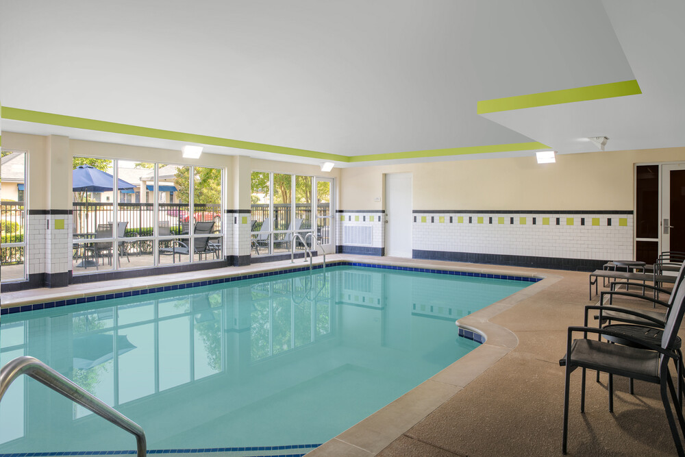 FAIRFIELD INN & SUITES Augusta Fort Gordon pool