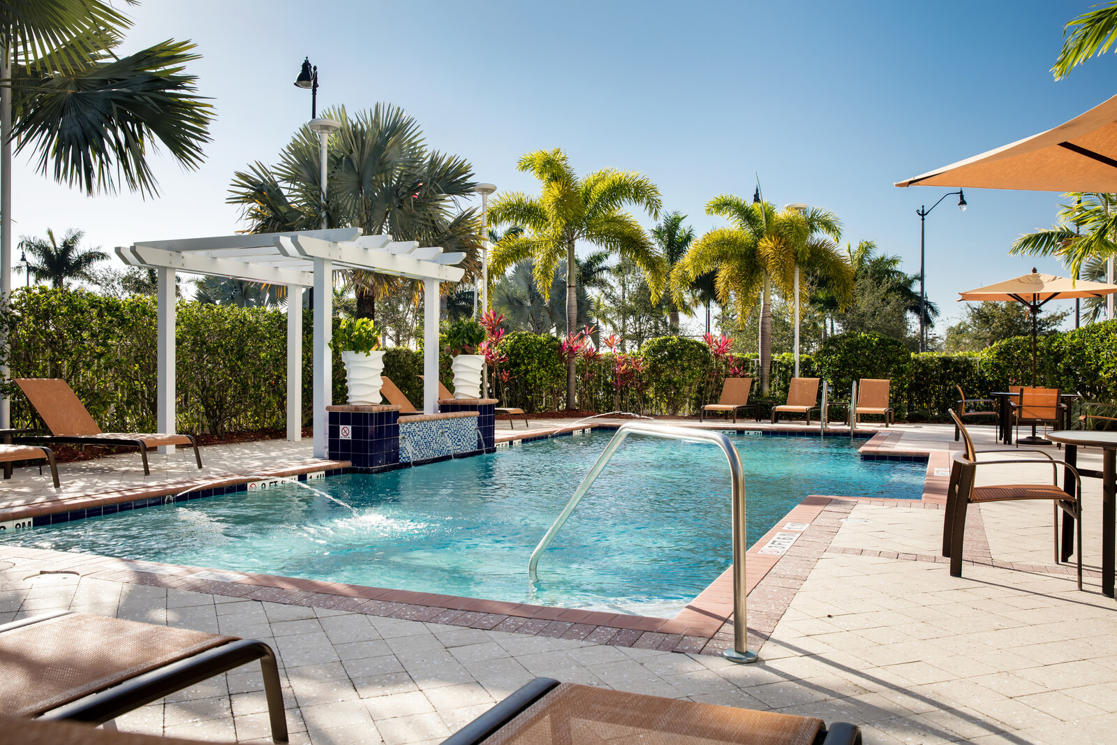 COURTYARD MIAMI HOMESTEAD pool