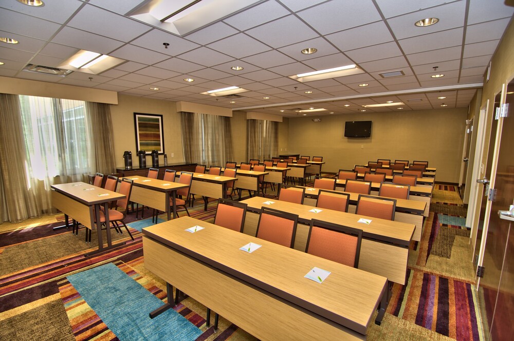 Fairfield Inn & Suites Towanda Wysox meeting room